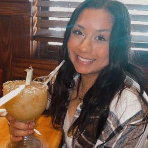 Meet your Posher, Lexy